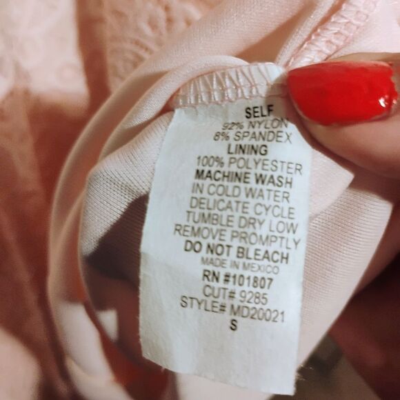 Espresso Soft Pink Lace Mini Dress - Picture 12 of 12
